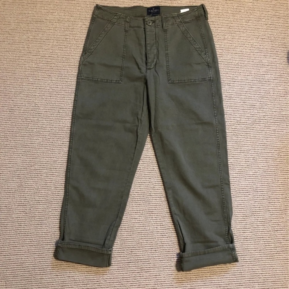 High waisted olive green pants